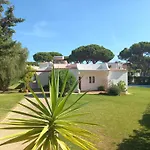 Azevedo Vilamoura